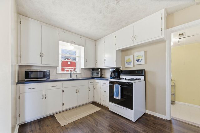 715 S Christine, Wichita, KS 67218