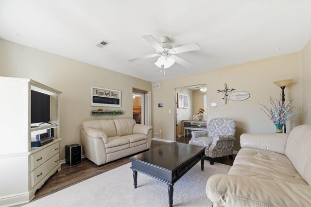 715 S Christine, Wichita, KS 67218