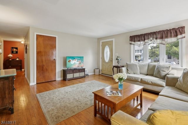 516 Monroe St, Hackettstown Town, NJ 07840