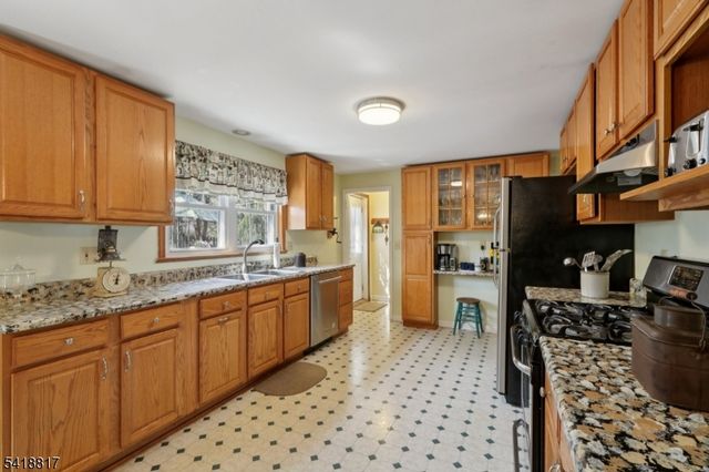 516 Monroe St, Hackettstown Town, NJ 07840