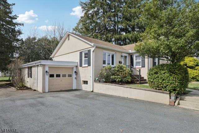 516 Monroe St, Hackettstown Town, NJ 07840