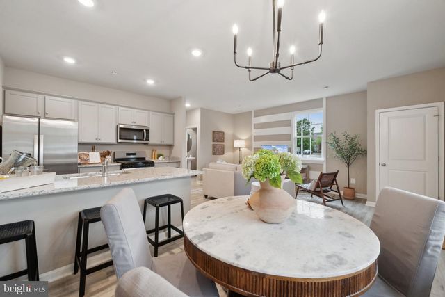 6000 BANYAN LN, Chesterfield, VA 23234