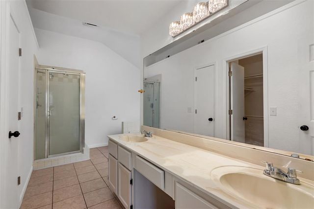 9237 Apple Drive, Midwest City, OK 73130