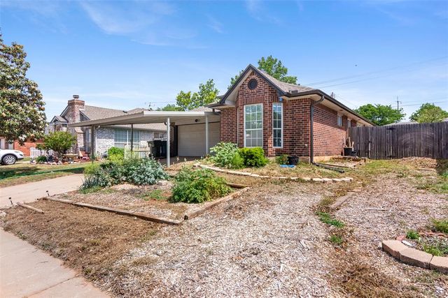 9237 Apple Drive, Midwest City, OK 73130