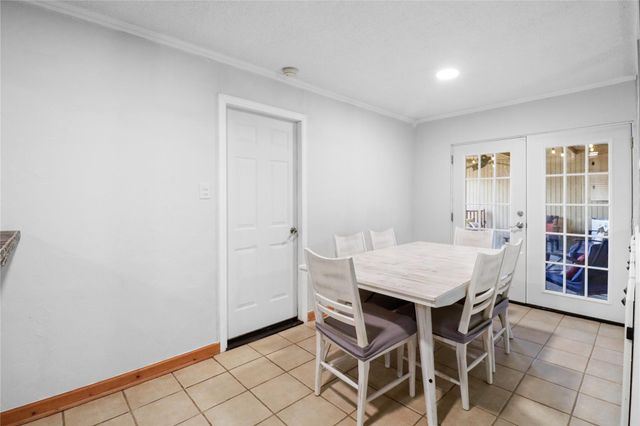 104 Meadowlark Lane, Angleton, TX 77515