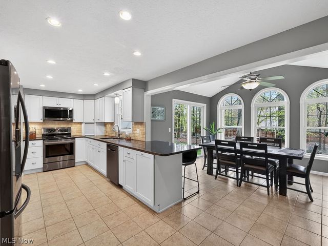 3577 Antony Drive, Broadview Heights, OH 44147