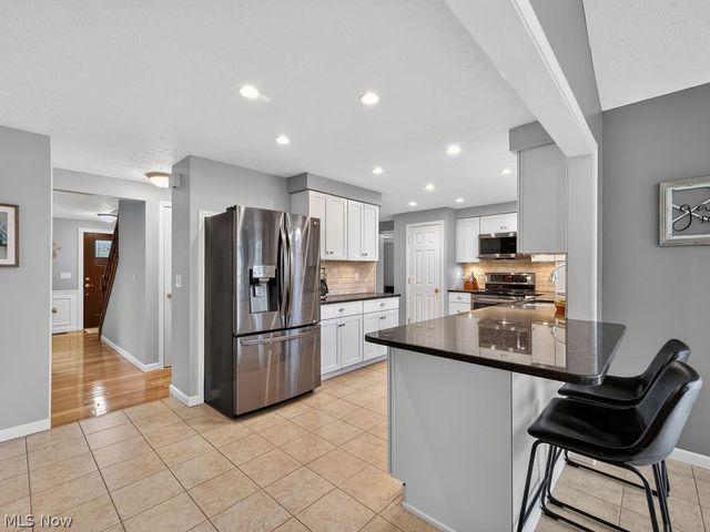 3577 Antony Drive, Broadview Heights, OH 44147
