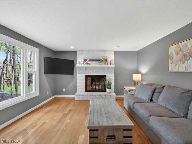 3577 Antony Drive, Broadview Heights, OH 44147