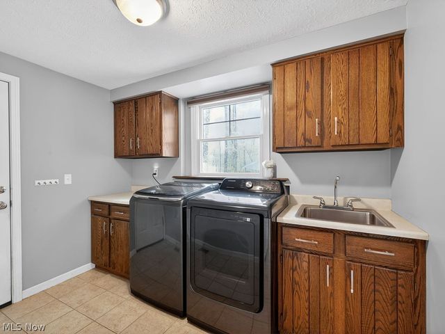 3577 Antony Drive, Broadview Heights, OH 44147