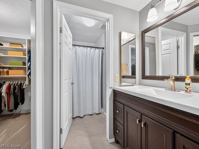 3577 Antony Drive, Broadview Heights, OH 44147
