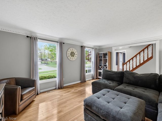 3577 Antony Drive, Broadview Heights, OH 44147