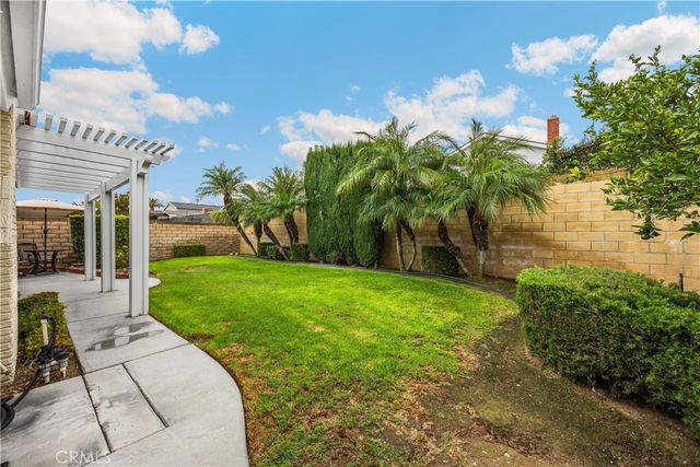 15426 Weeks, Whittier, CA 90604