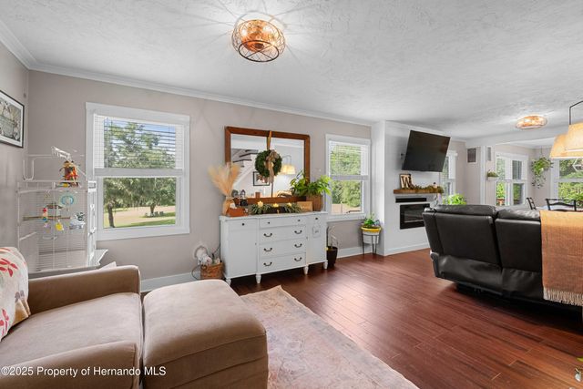 27151 Hiawatha Boulevard, Brooksville, FL 34601