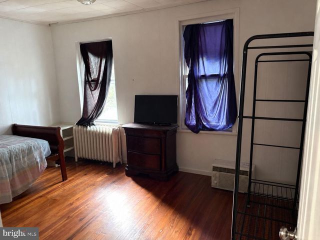 134 CHESTER PIKE, Darby, PA 19023