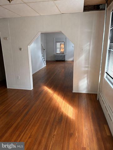 134 CHESTER PIKE, Darby, PA 19023
