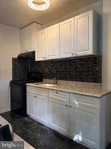 134 CHESTER PIKE, Darby, PA 19023