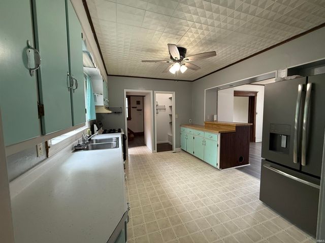 809 N 5th Street, Decatur, IN 46733