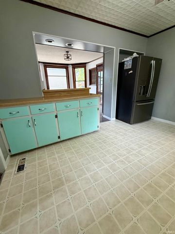 809 N 5th Street, Decatur, IN 46733