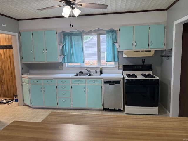 809 N 5th Street, Decatur, IN 46733