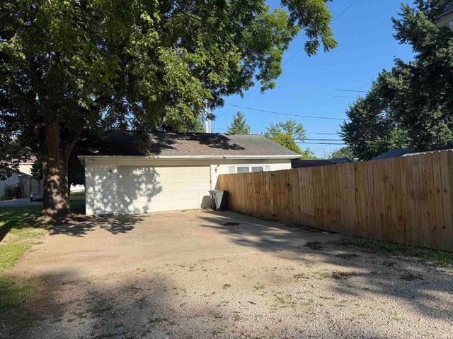 809 N 5th Street, Decatur, IN 46733