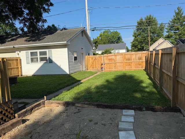 809 N 5th Street, Decatur, IN 46733