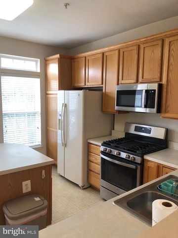 4133 CRESSIDA PL, Woodbridge, VA 22192
