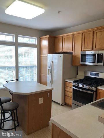 4133 CRESSIDA PL, Woodbridge, VA 22192