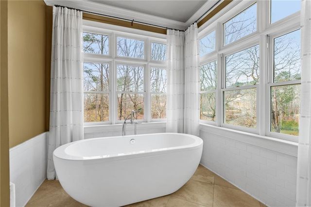 960 Tiverton Lane, Alpharetta, GA 30022