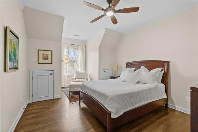 960 Tiverton Lane, Alpharetta, GA 30022