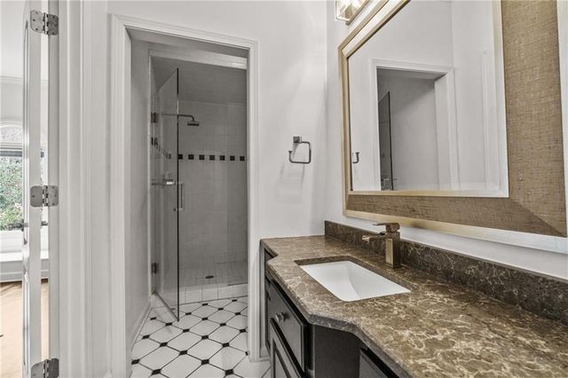 960 Tiverton Lane, Alpharetta, GA 30022