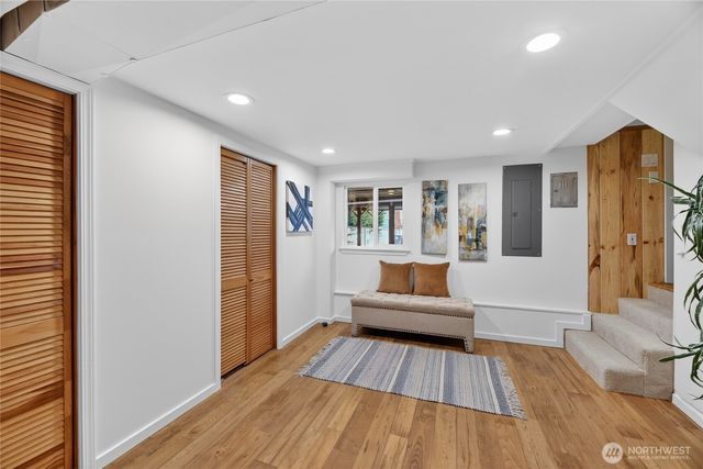 3850 49th Avenue SW, Seattle, WA 98116