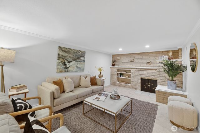 3850 49th Avenue SW, Seattle, WA 98116