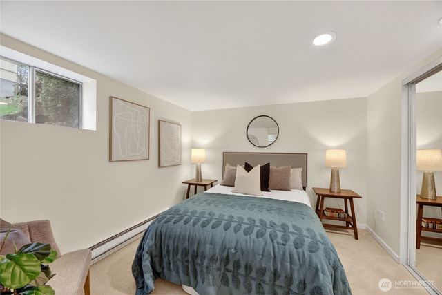 3850 49th Avenue SW, Seattle, WA 98116