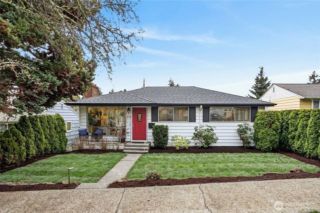 3850 49th Avenue SW, Seattle, WA 98116