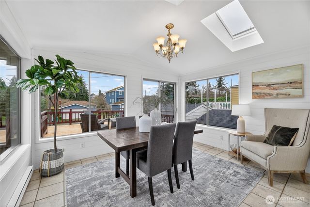 3850 49th Avenue SW, Seattle, WA 98116