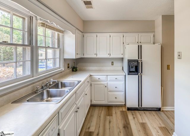 34 Summercreek Drive, Spartanburg, SC 29307
