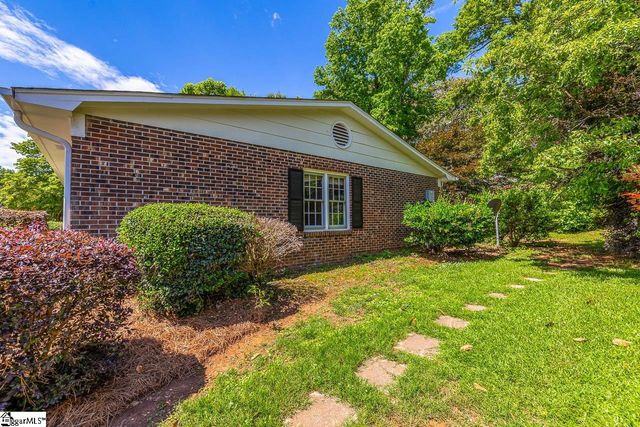 34 Summercreek Drive, Spartanburg, SC 29307
