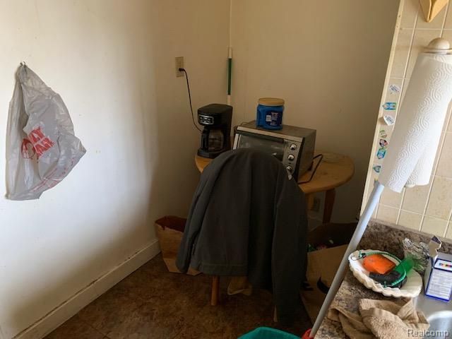 1024 Ossington Avenue, Flint, MI 48507