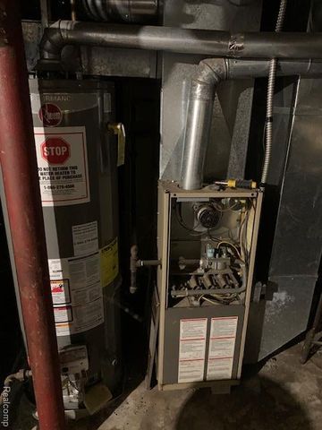 1024 Ossington Avenue, Flint, MI 48507