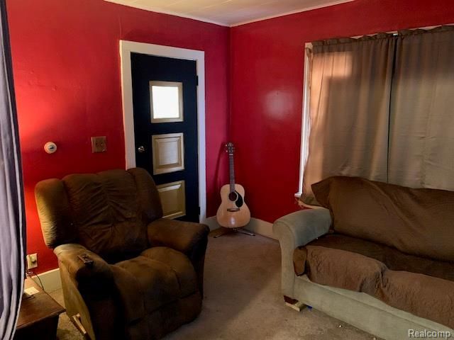 1024 Ossington Avenue, Flint, MI 48507