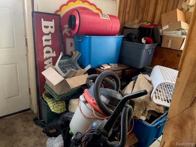 1024 Ossington Avenue, Flint, MI 48507