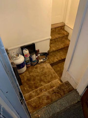 1024 Ossington Avenue, Flint, MI 48507