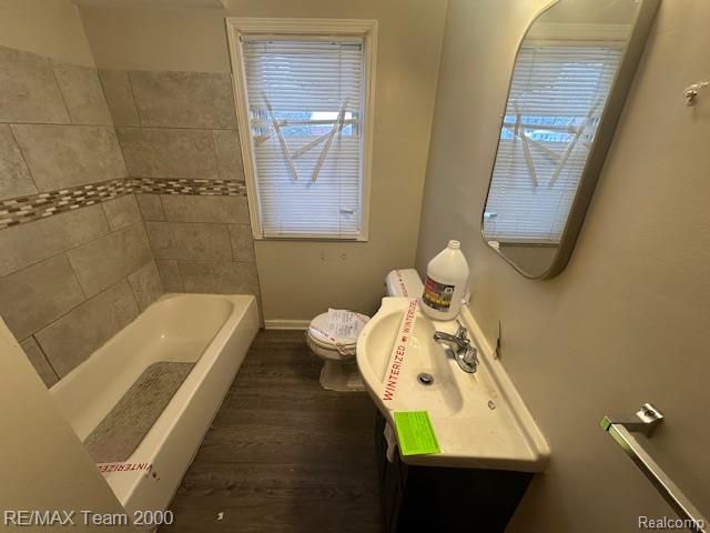 20101 Strathmoor Street, Detroit, MI 48235