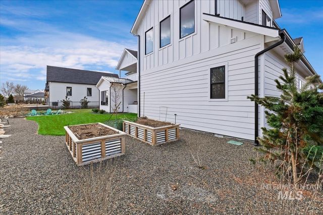 1836 S Riparian Way, Eagle, ID 83616