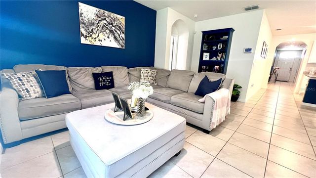5406 PINE LILLY DR, St Cloud, FL 34771
