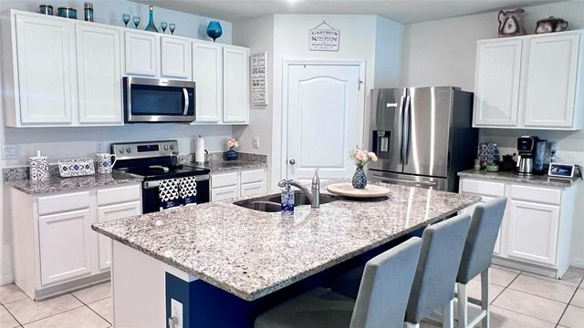 5406 PINE LILLY DR, St Cloud, FL 34771