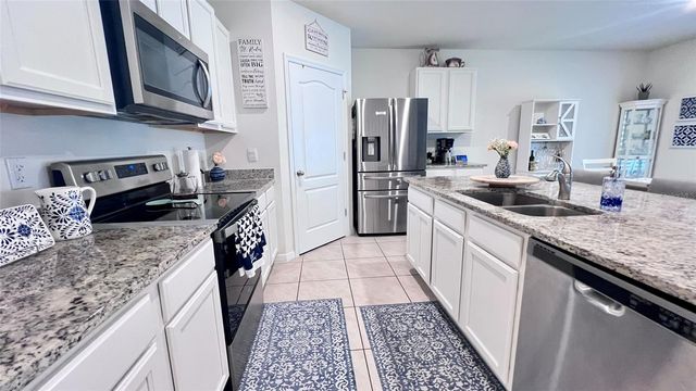 5406 PINE LILLY DR, St Cloud, FL 34771