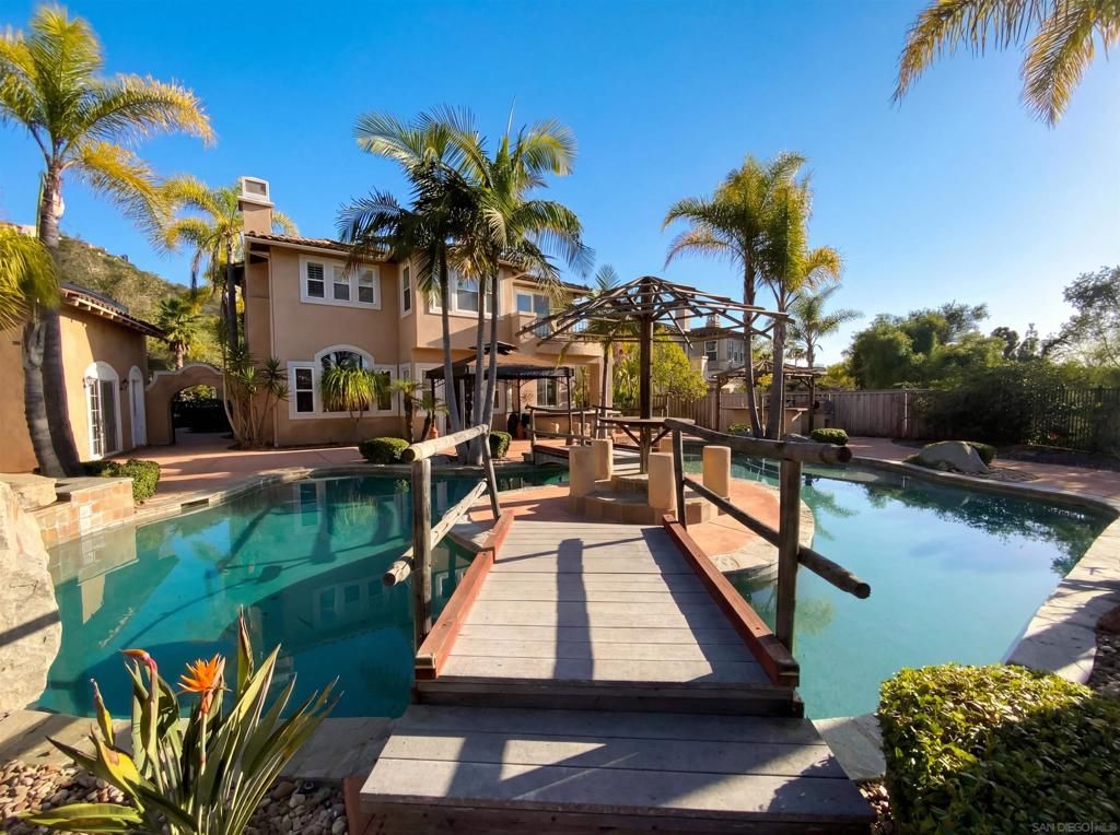 Image 5 of property listing at 6259 Paseo Callado, Carlsbad, CA 92009