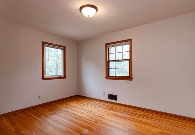 1945 Upper Afton Road E, Saint Paul, MN 55119