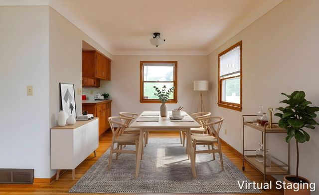 1945 Upper Afton Road E, Saint Paul, MN 55119